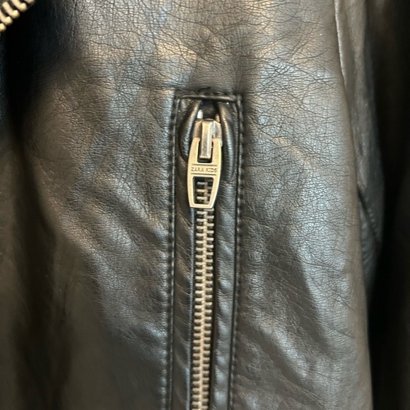Zara Giris faux leather Moto in great condition size 9 - Picture 6 of 9